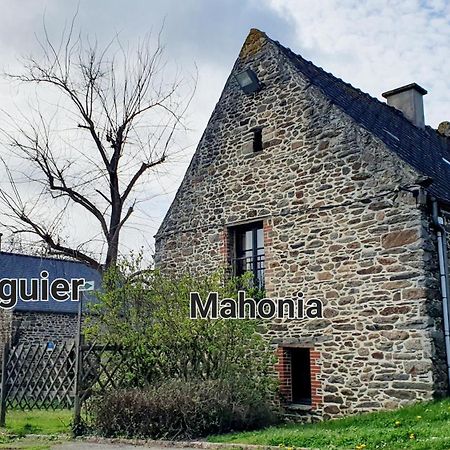 L'Auberge De La Porte Сен-Жуан-де-Гере Экстерьер фото