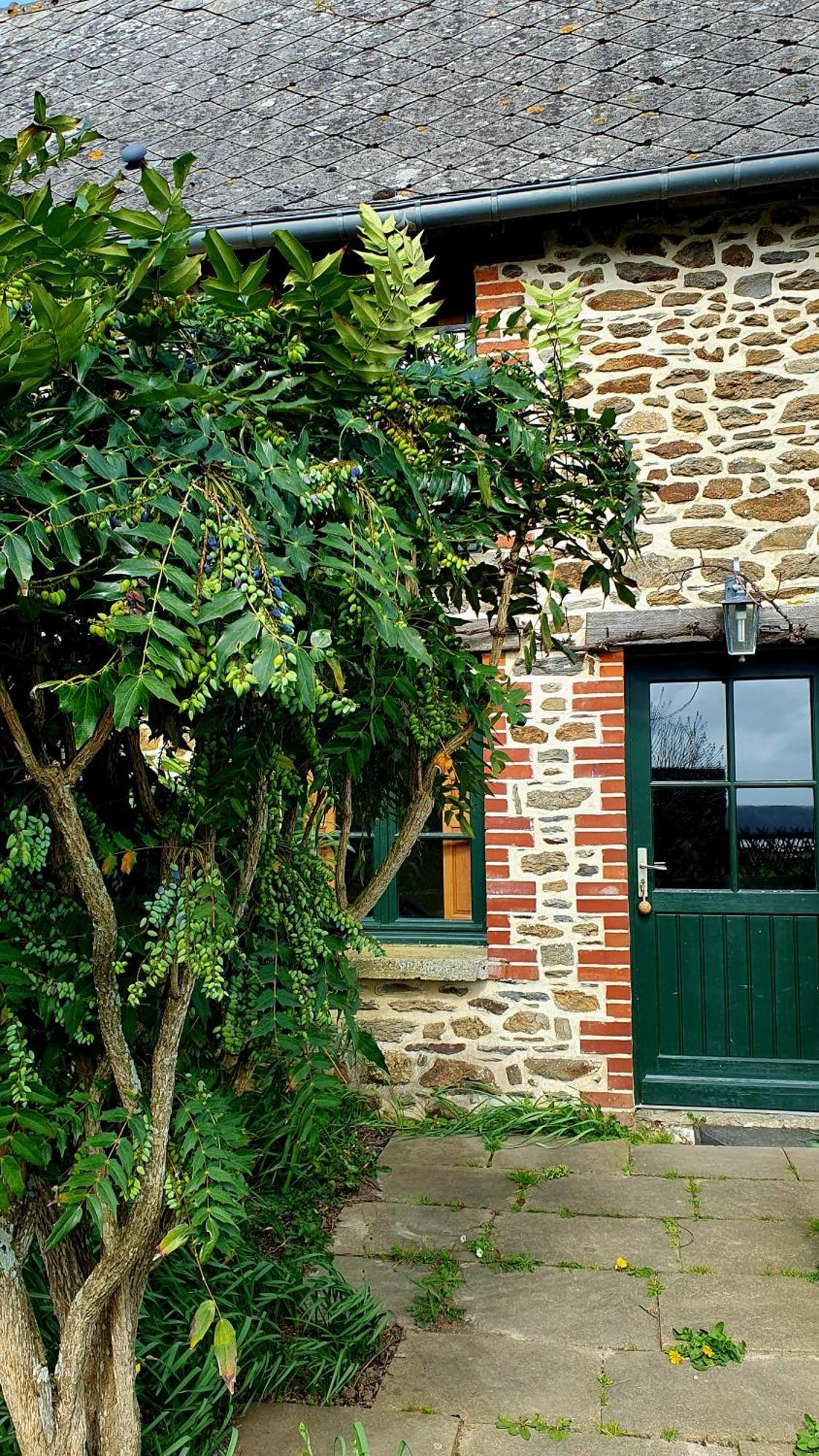 L'Auberge De La Porte Сен-Жуан-де-Гере Экстерьер фото